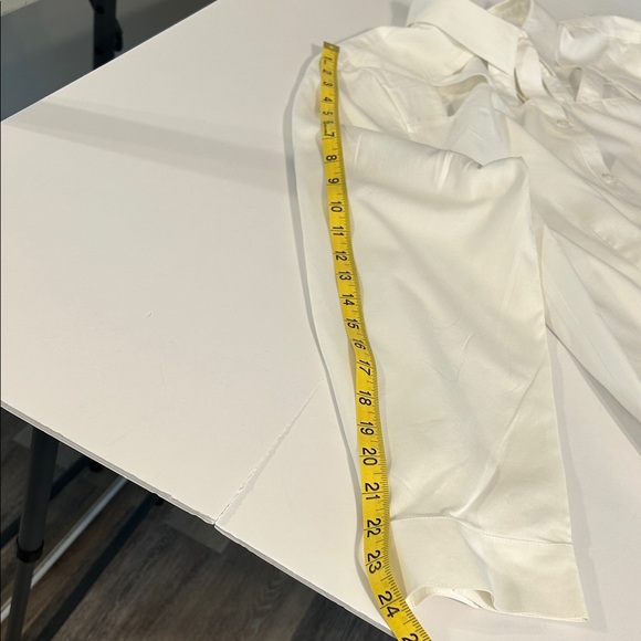 Chico's Elegant White Dress Shirt for Women - Picture 6 of 7
